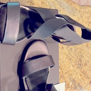 Ellie Tahari sandals